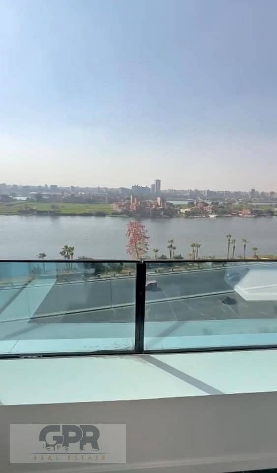 fully furinished studio apartment with nile view in reve du nil tower / أكبر عائد بالدولار على كورنيش النيل شقة فندقية استلام فوري متاحة للمعاينه 15