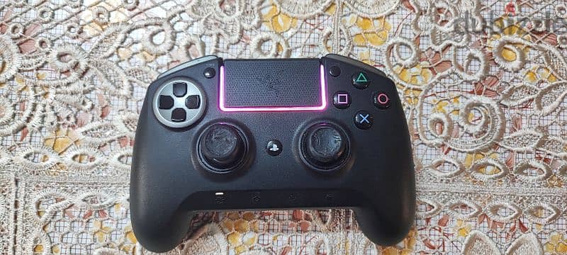 Razer Raiju Ultimate PS4 & PC wireless and wired controller rgb 8