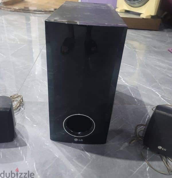 سماعات هوم ثييتر home theater LG  ٤ سماعات و صب 3