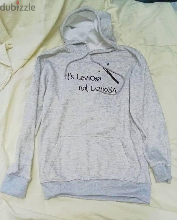 hoodie and sweatshirt 2