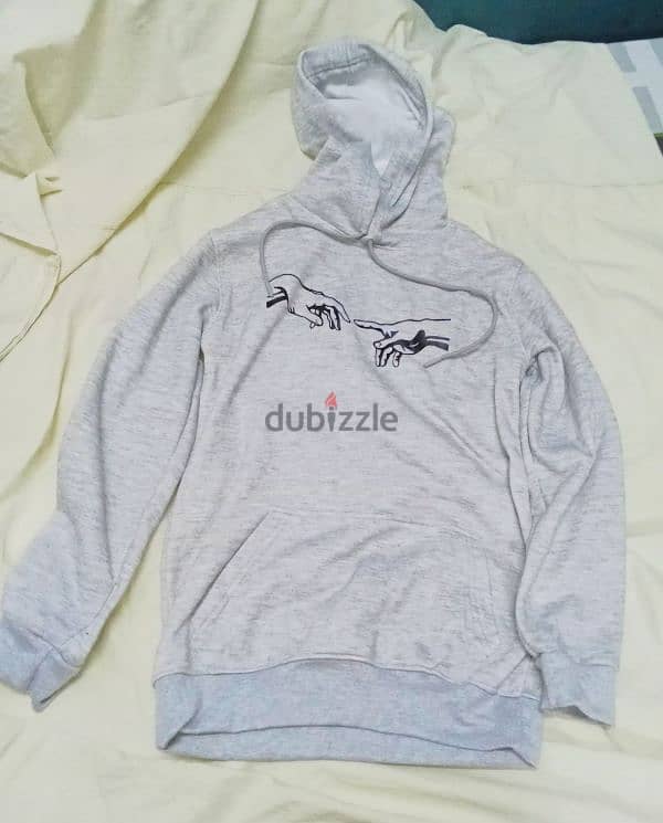 hoodie and sweatshirt 4