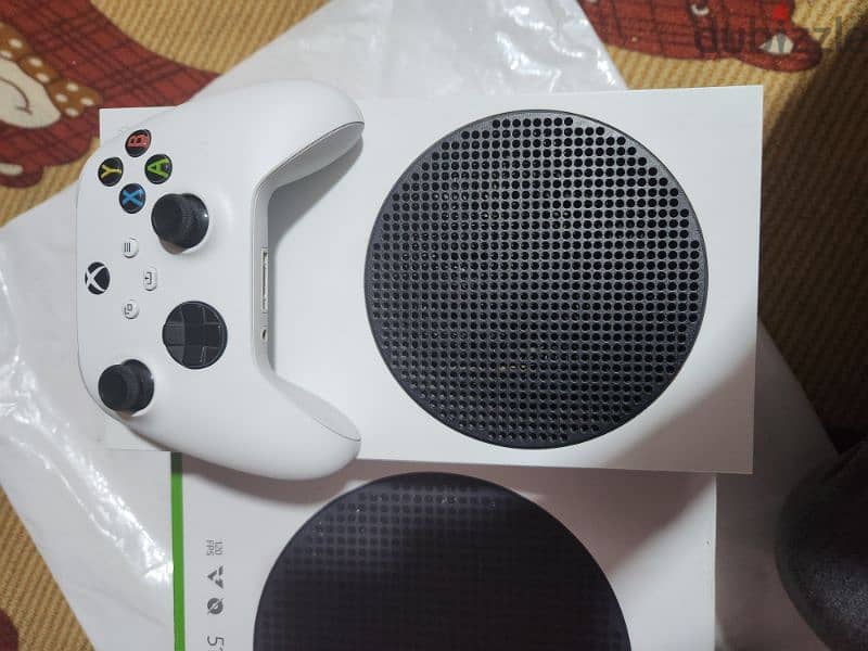 Xbox series s 4