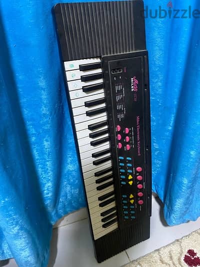 Miles electronic keyboard