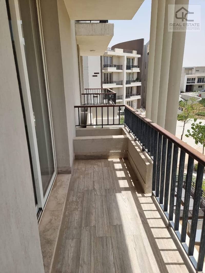 Apartment in Zed East 179m open view on the pocket landscape with down payment and installments ,fully  finished 1