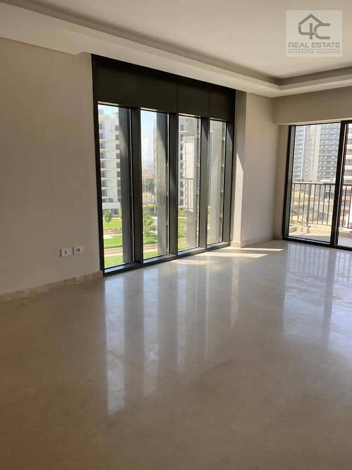 Apartment in Zed East 179m open view on the pocket landscape with down payment and installments ,fully  finished 4