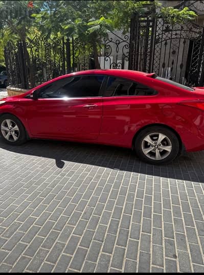 Hyundai Elantra 2013