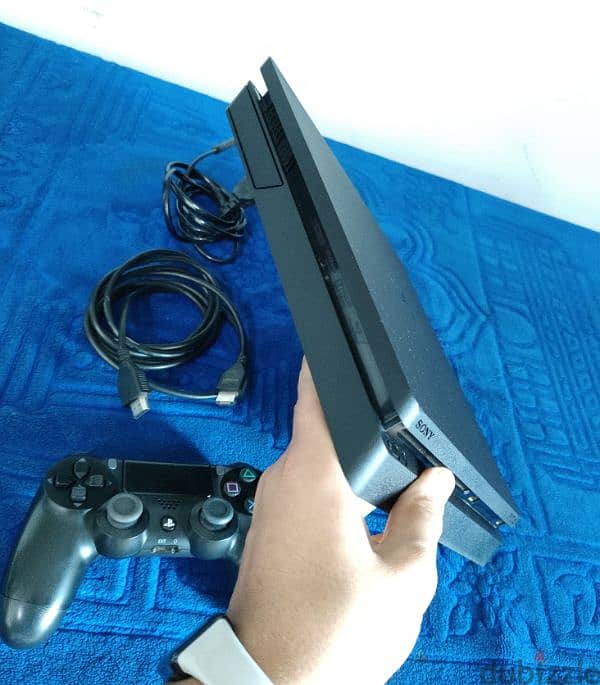 PS4 slim 2