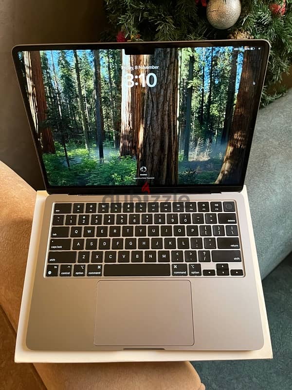 macbook air m2 1