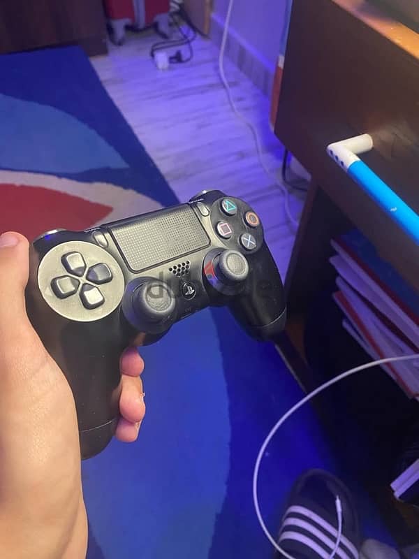 ps4 controller/دراع بلايستيشن ٤ 1