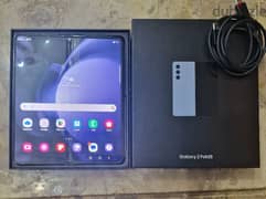 Samsung galaxy fold 5 like new 0