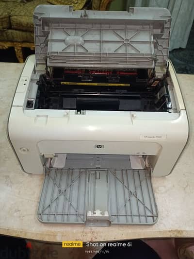 طابعه hp laserjet p1102 حاله ممتازه