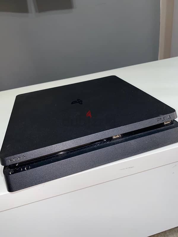 للبيع ps4 slim 500gb 2