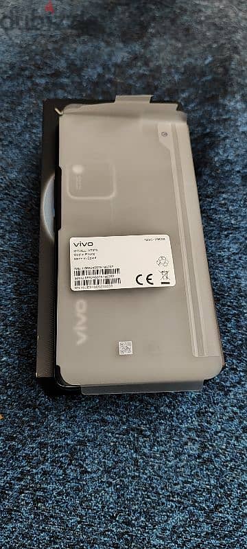 vivo v30 5g فيفو كالجديد تماما بيع او بدل