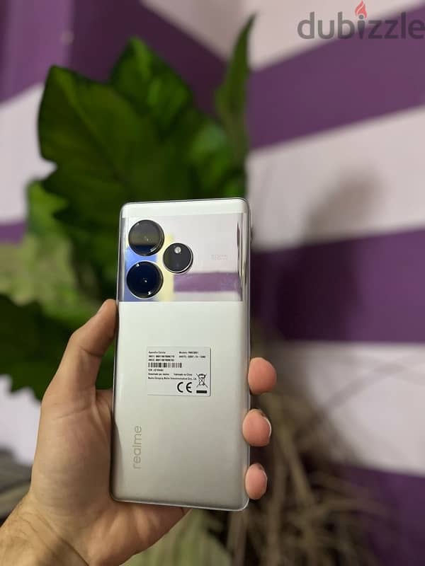 Realme GT6 16/512 3