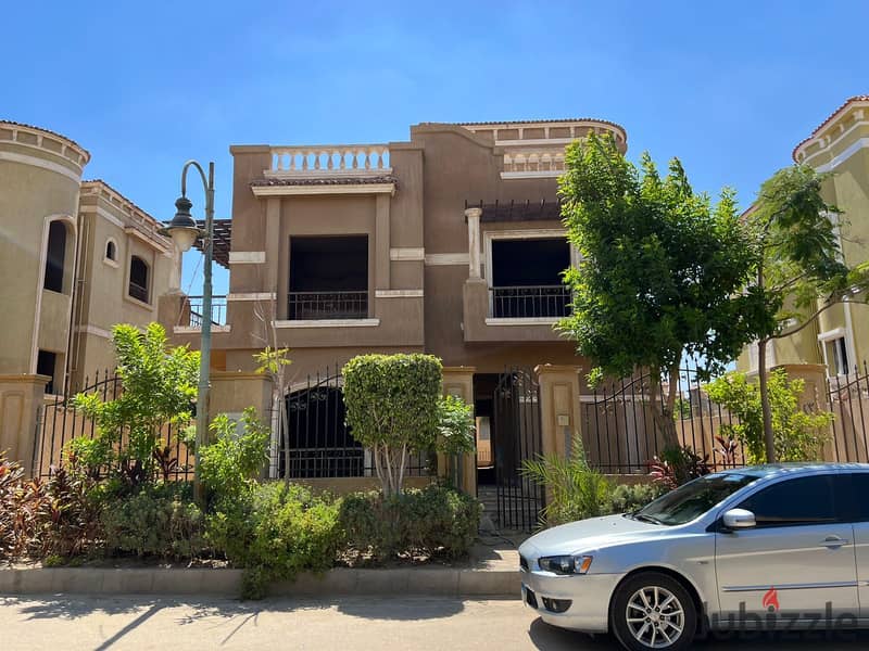 Villa for sale, 460 meters, Ready to move, semi-finished, in Etoile Deauville Compound, etoile Deauville new Cairo 0