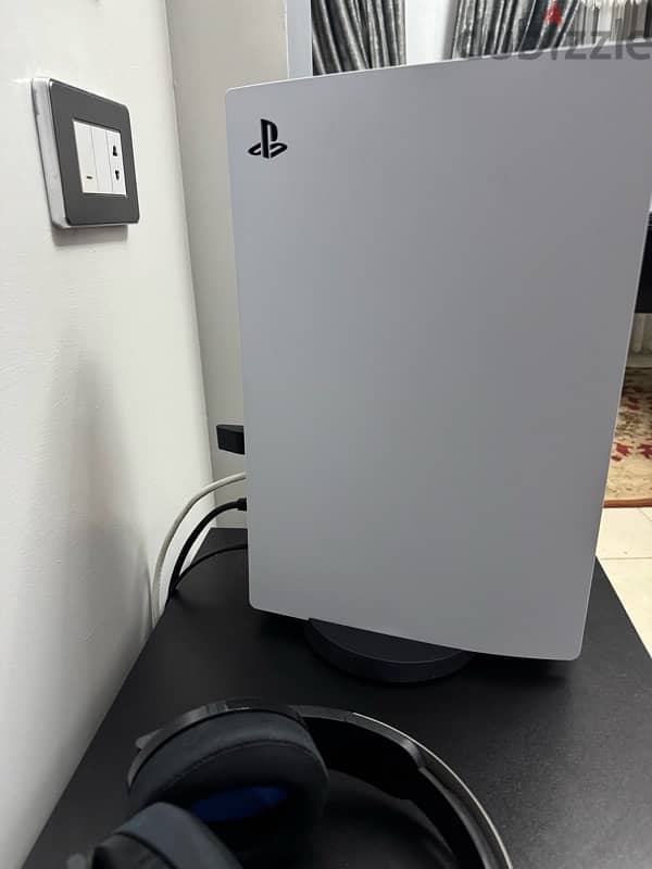 PS 5 like new 4