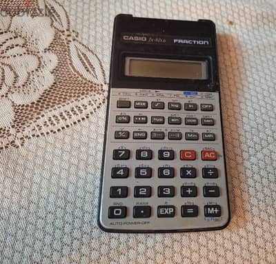 اله حاسبه  casio fx 82