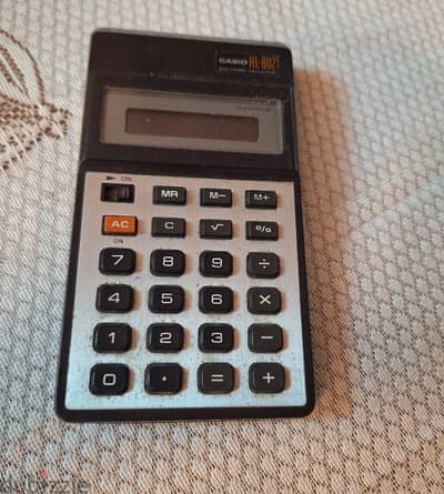 اله حاسبه casio Hl 802