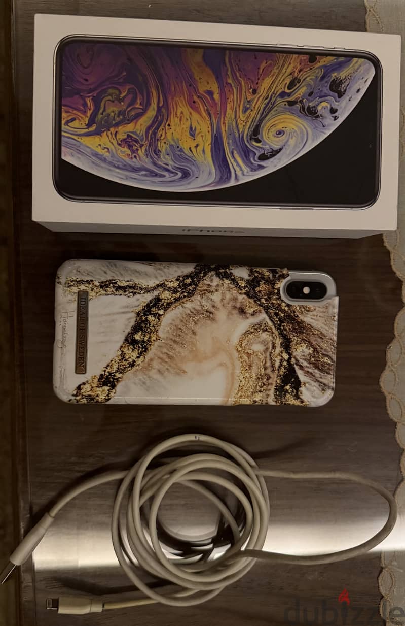 iPhone Xs Max 64 GB 2