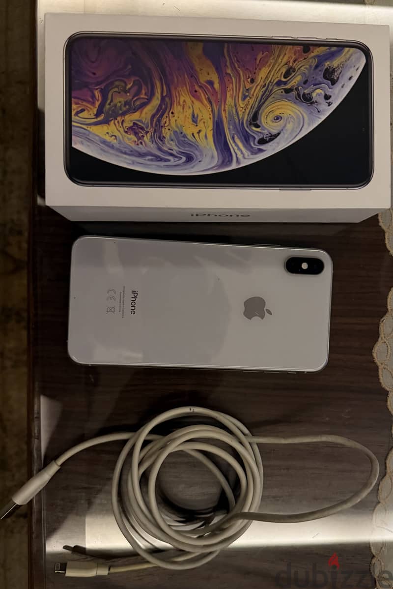 iPhone Xs Max 64 GB 3