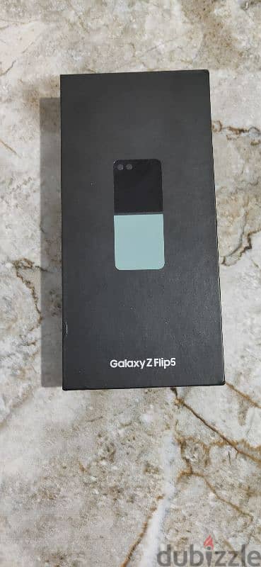 sumsung galaxy Zflip5 512GB جديد 2