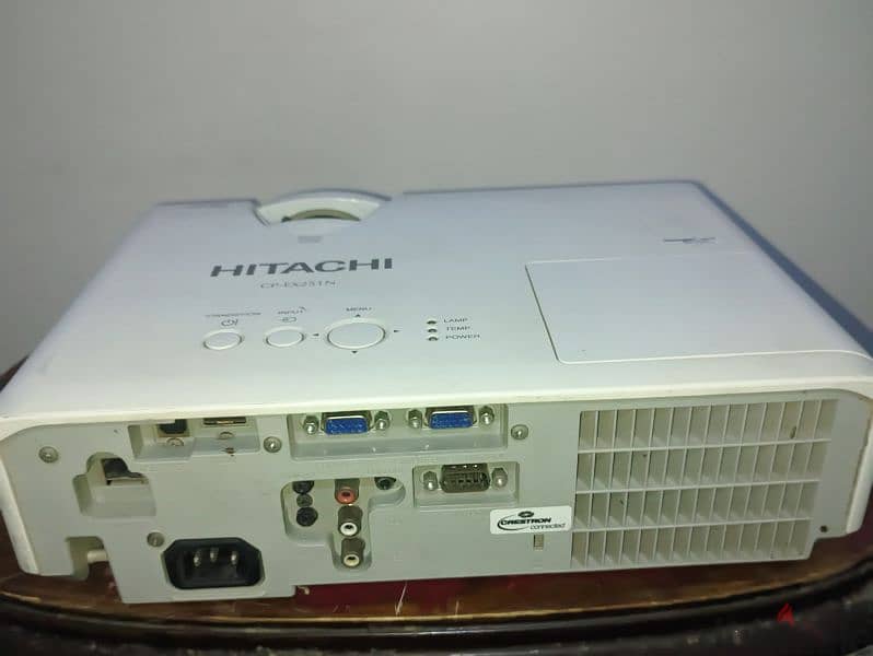 projector Hitachi CP_EX251N 1