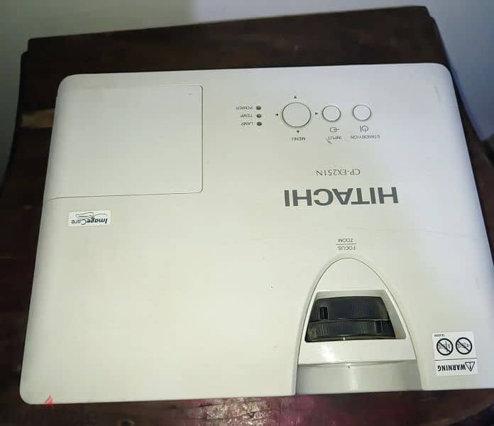 projector Hitachi CP_EX251N 2