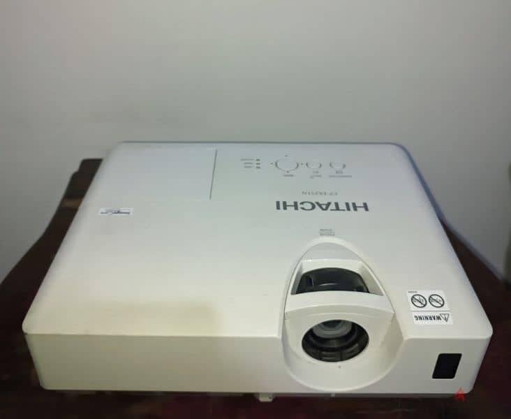 projector Hitachi CP_EX251N 3