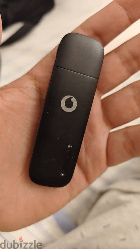 Vodafone USB wifi modem مودم فودافون يعمل جميع الشبكات 3