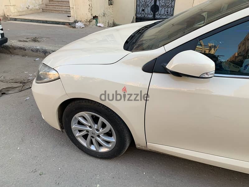 Renault Fluence 2015 14