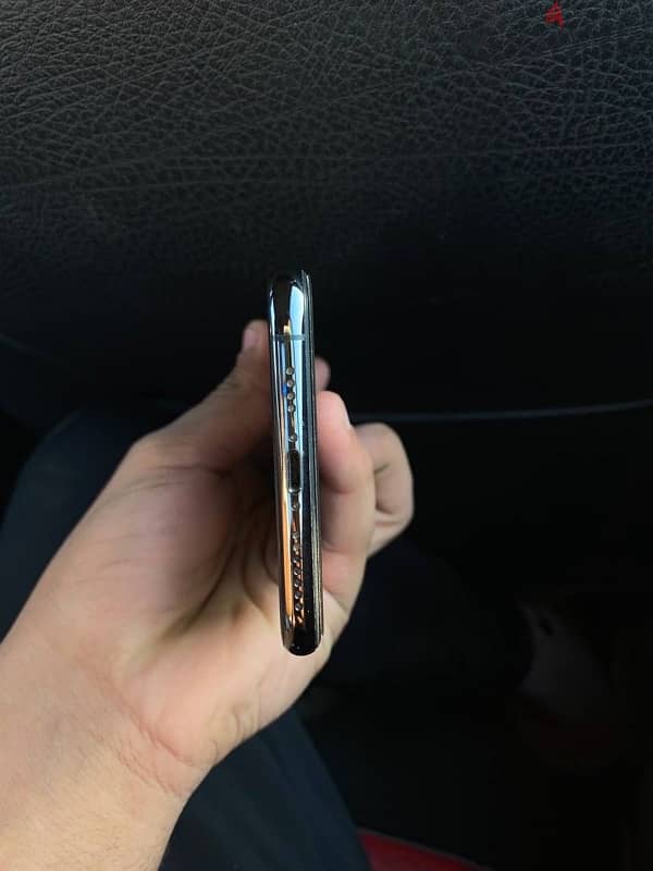 iphone xs max 1