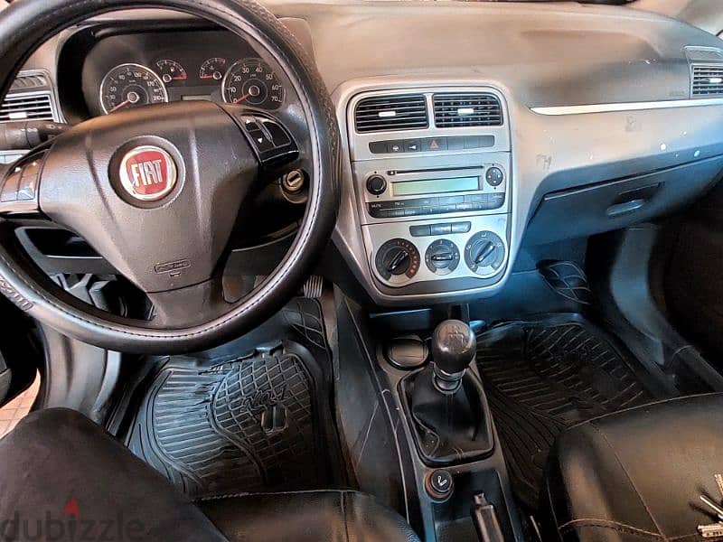 Fiat Grand Punto 2013 12