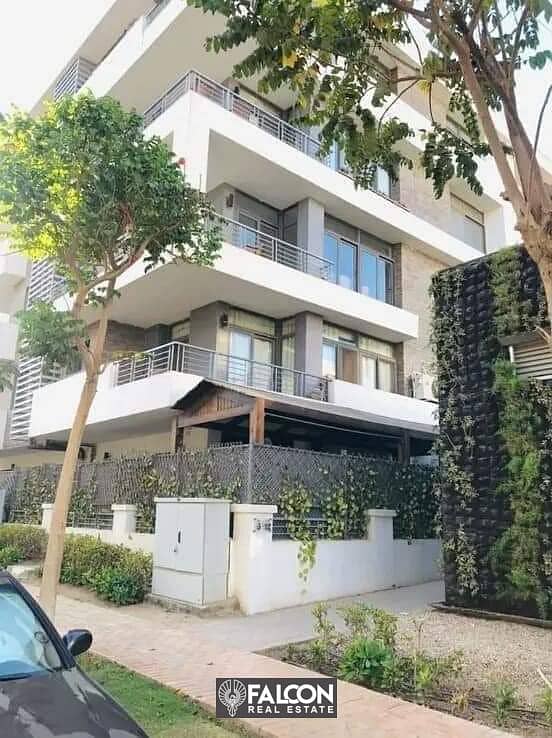 For sale, an apartment with a garden, a bargain, with a 42% discount for cash + installments, in a distinguished location in New Cairo, in the Fifth S 10