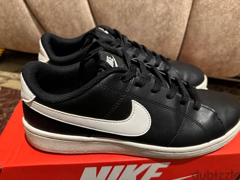 Nike Court Royale 2 41 2