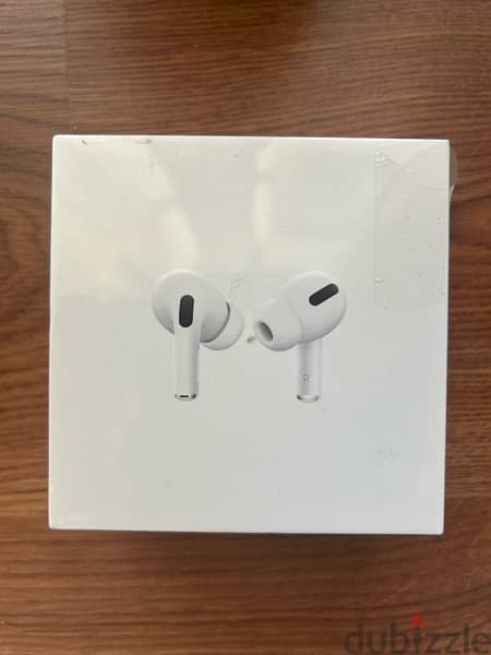 Apple Airpods Pro with MagSafe Charging Case 0