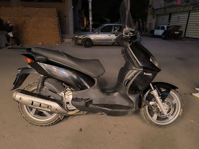 كافنيرو كلاسيك 250cc 0