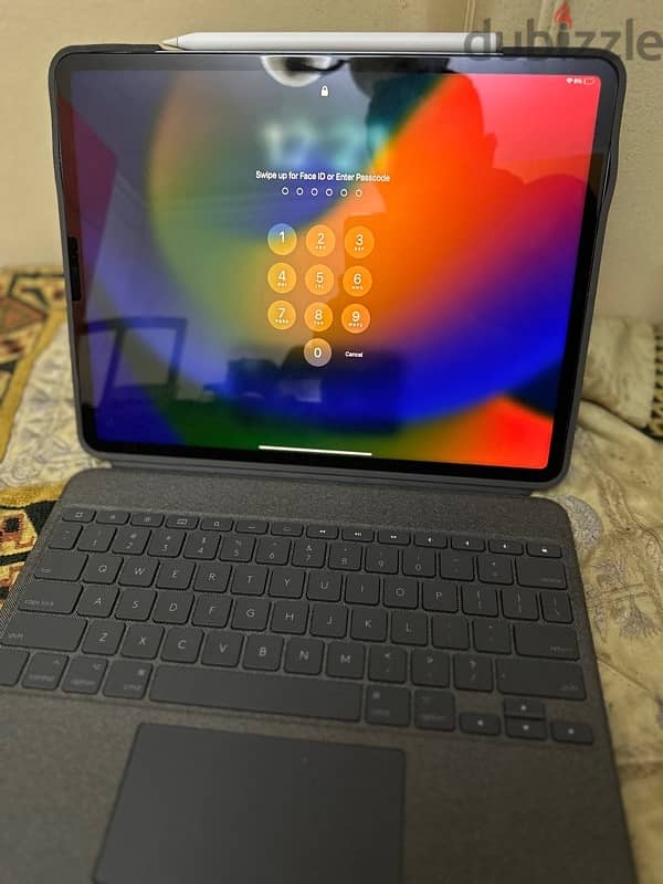 Logitech Combo Touch for Ipad pro 12.9 (5th&6th generation) 0