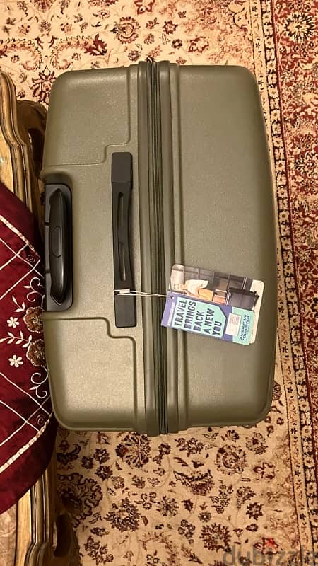 American tourister    اميريكان تورستر 1