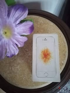 iphone se gold 16g excellent condition 0