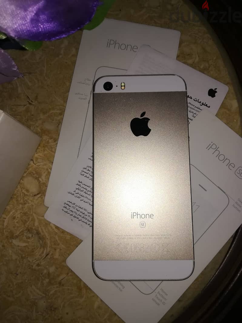 iphone se gold 16g excellent condition 1