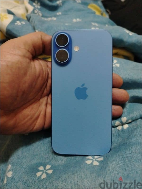 iphone 16 blue 1