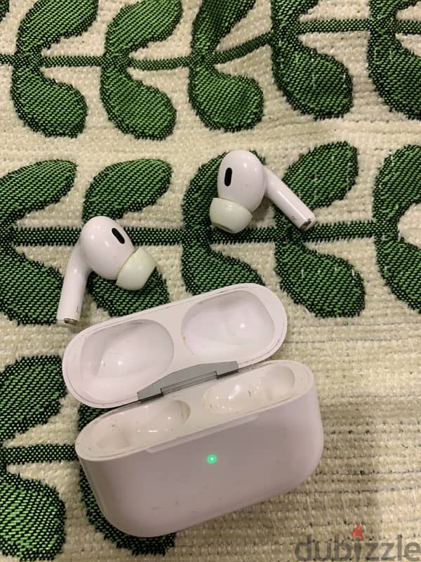 apple AirPods pro 3