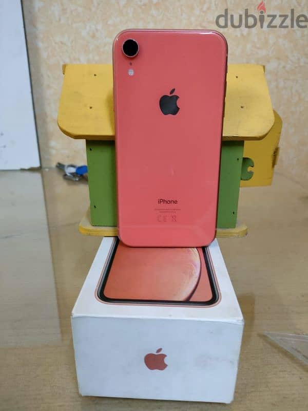 iPhone xr 4