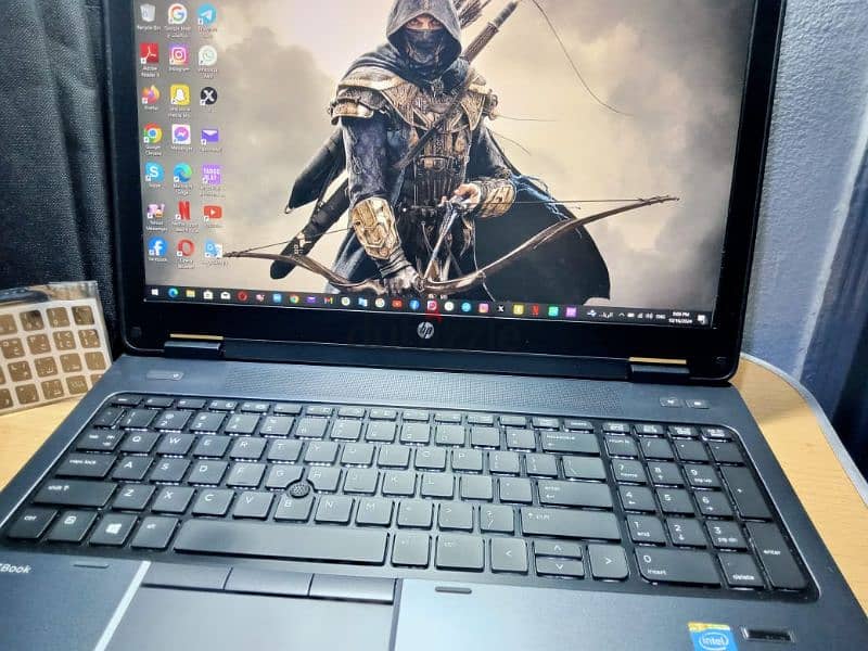 Hp Zbook الجهاز من المانيا رامات ٣٢ وهاردين منهم هارد تيرا 7