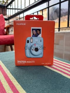 Fujifilm Instax Mini 11 Instant Camera -Pastel Blue 0