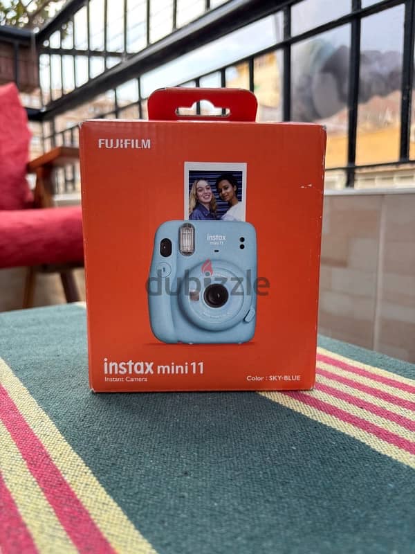 Fujifilm Instax Mini 11 Instant Camera -Pastel Blue 0