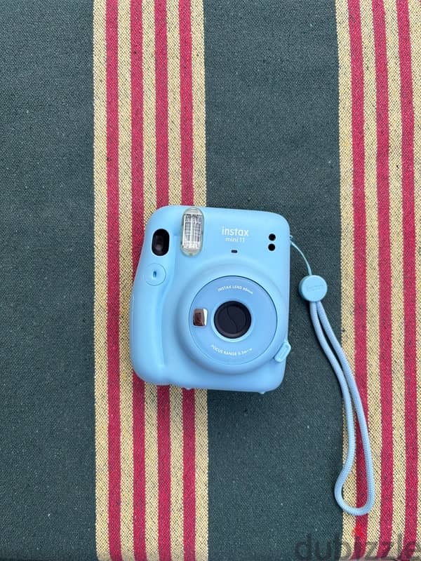 Fujifilm Instax Mini 11 Instant Camera -Pastel Blue 1