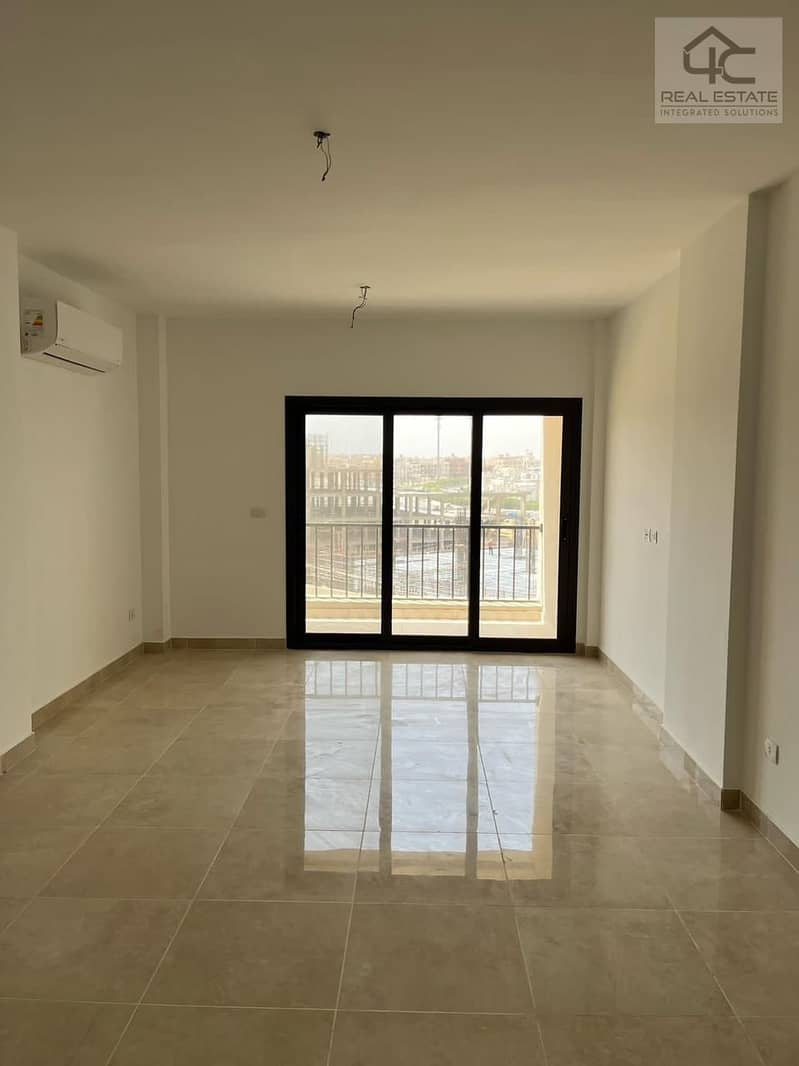 Bahri apartment 168 meters 3 bedrooms 3rd floor fully finished with Ac/s for sale in Fifth Square and installments till 7 years Include maintenance 7