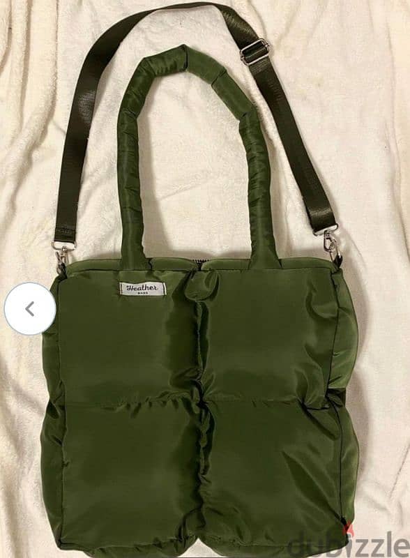 Heather Dark Green puffer bag 0