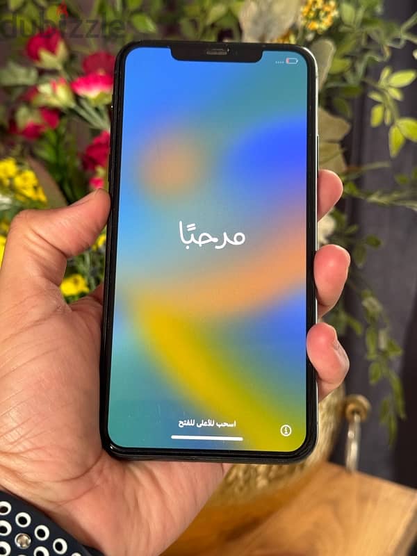 iphone 11 pro max 256 حالة ممتازة بطارية ٨٧٪؜ 0